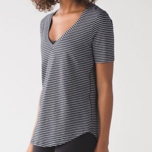 LULULEMON Love Tee V Neck